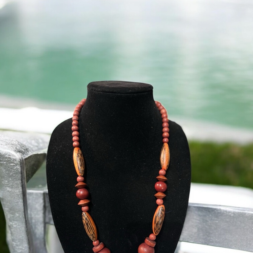 Elegant Brown Beaded Necklace